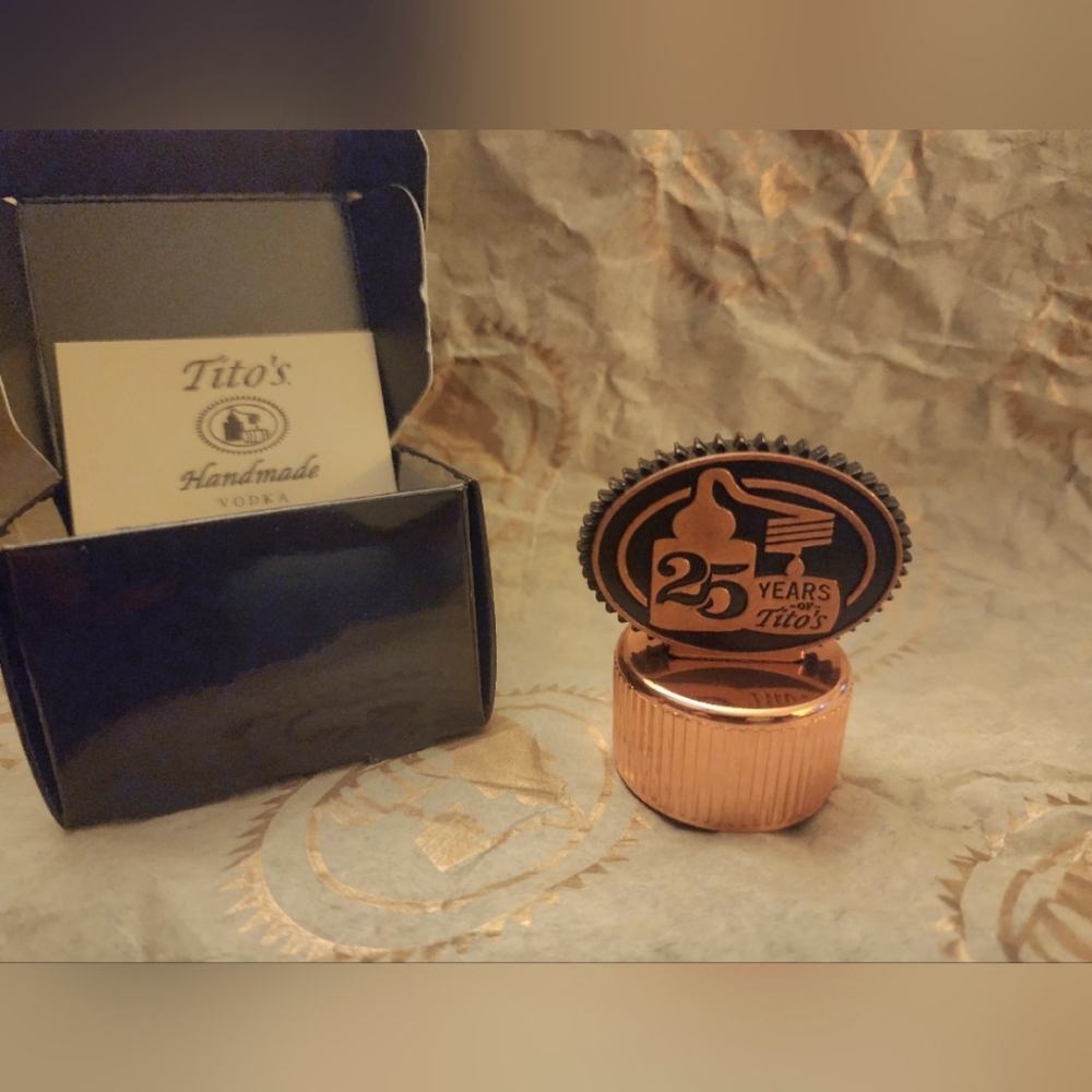 NIB Tito's Vodka l 25th Anniversary Collectible Bottle Topper - Rose Gold